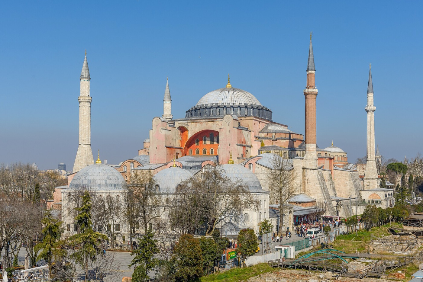 Hagia Sophia from the southwest, showing the stepped domes, the buttresses and the four minarets, with the domed sultans' mausolea in front